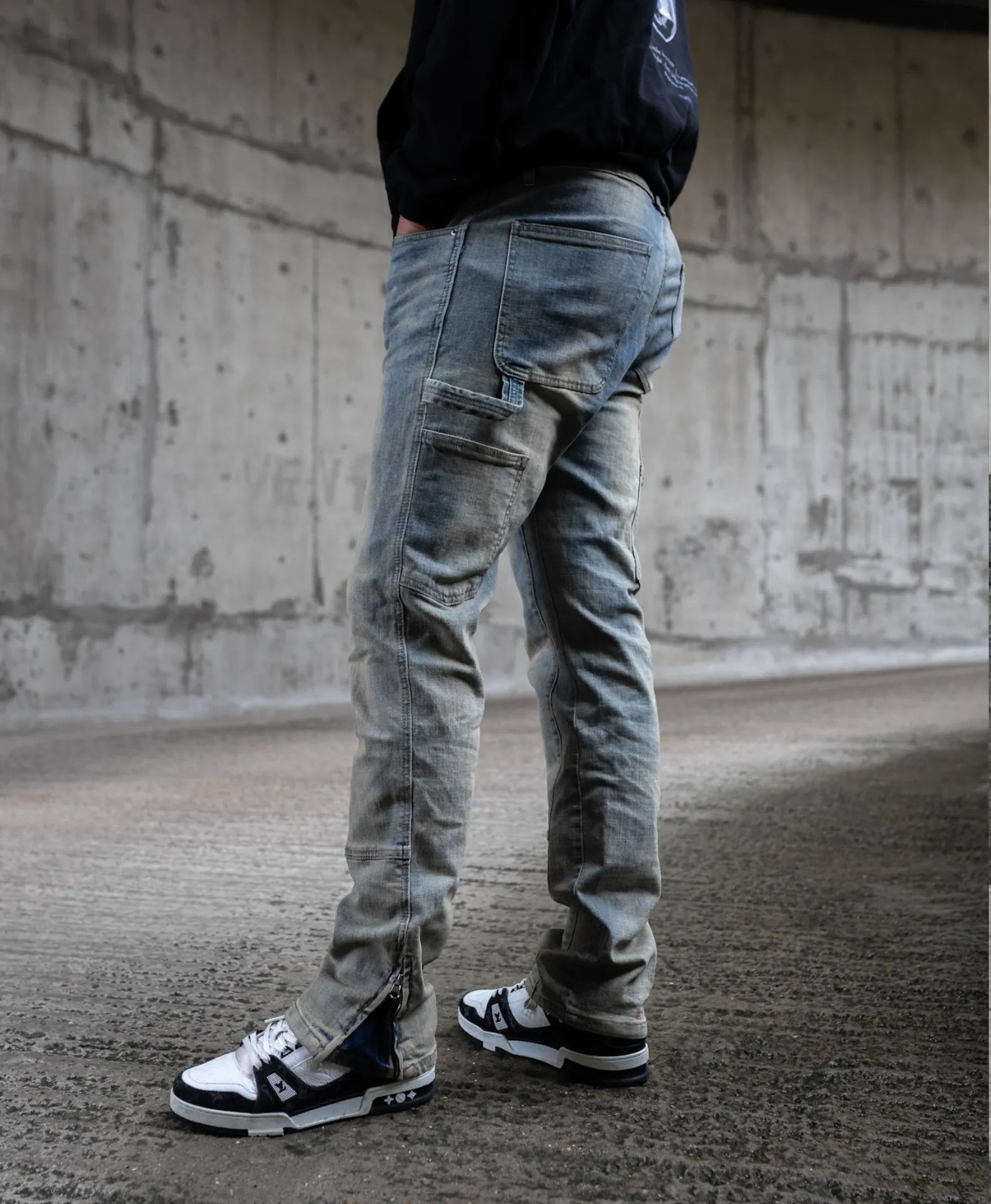 CARGO FLARED JEANS