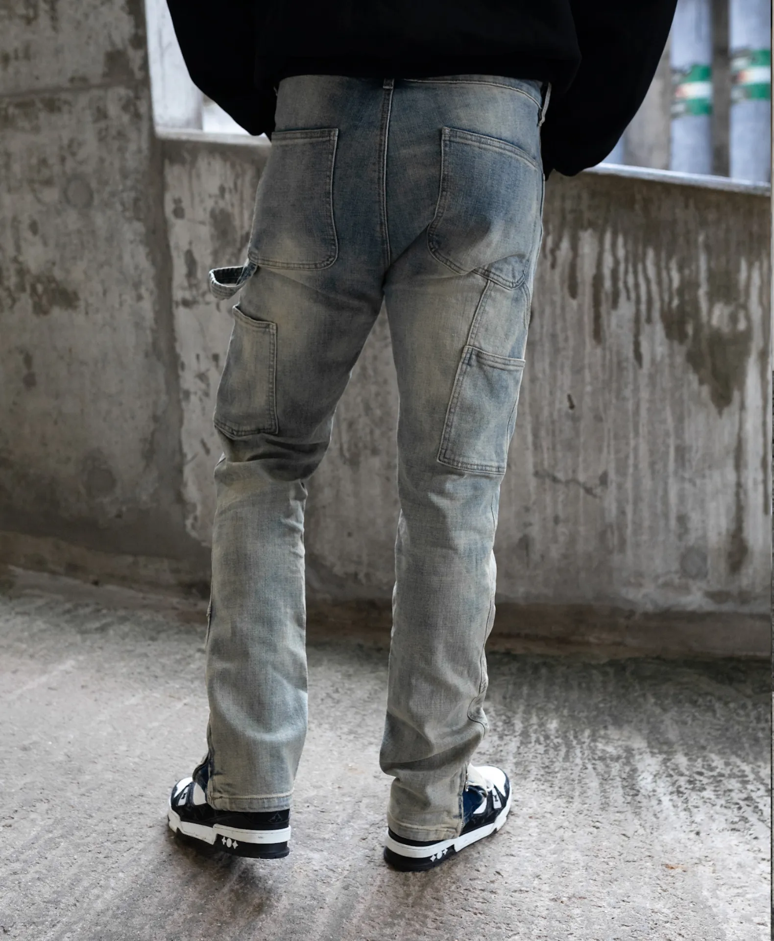 CARGO FLARED JEANS