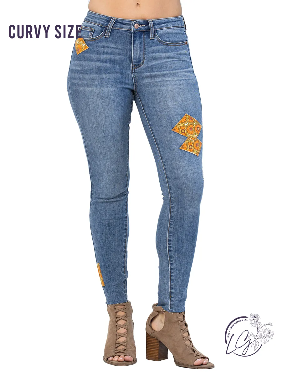 Curvy Sasha Mid-Rise 70's Patch Skinny by Judy Blue