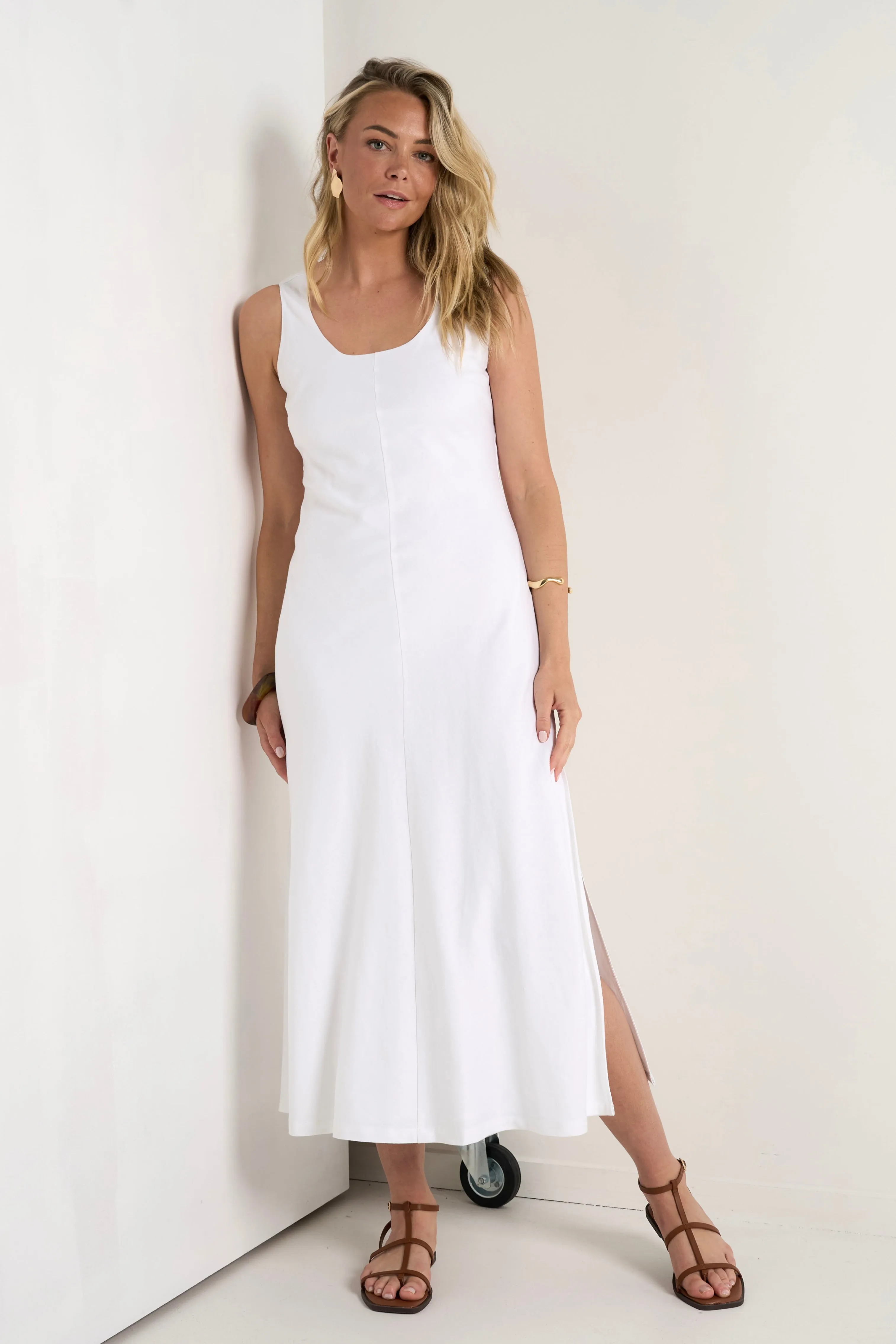 Nerve White Sleeveless Scoop Neck Bias Maxi Dress