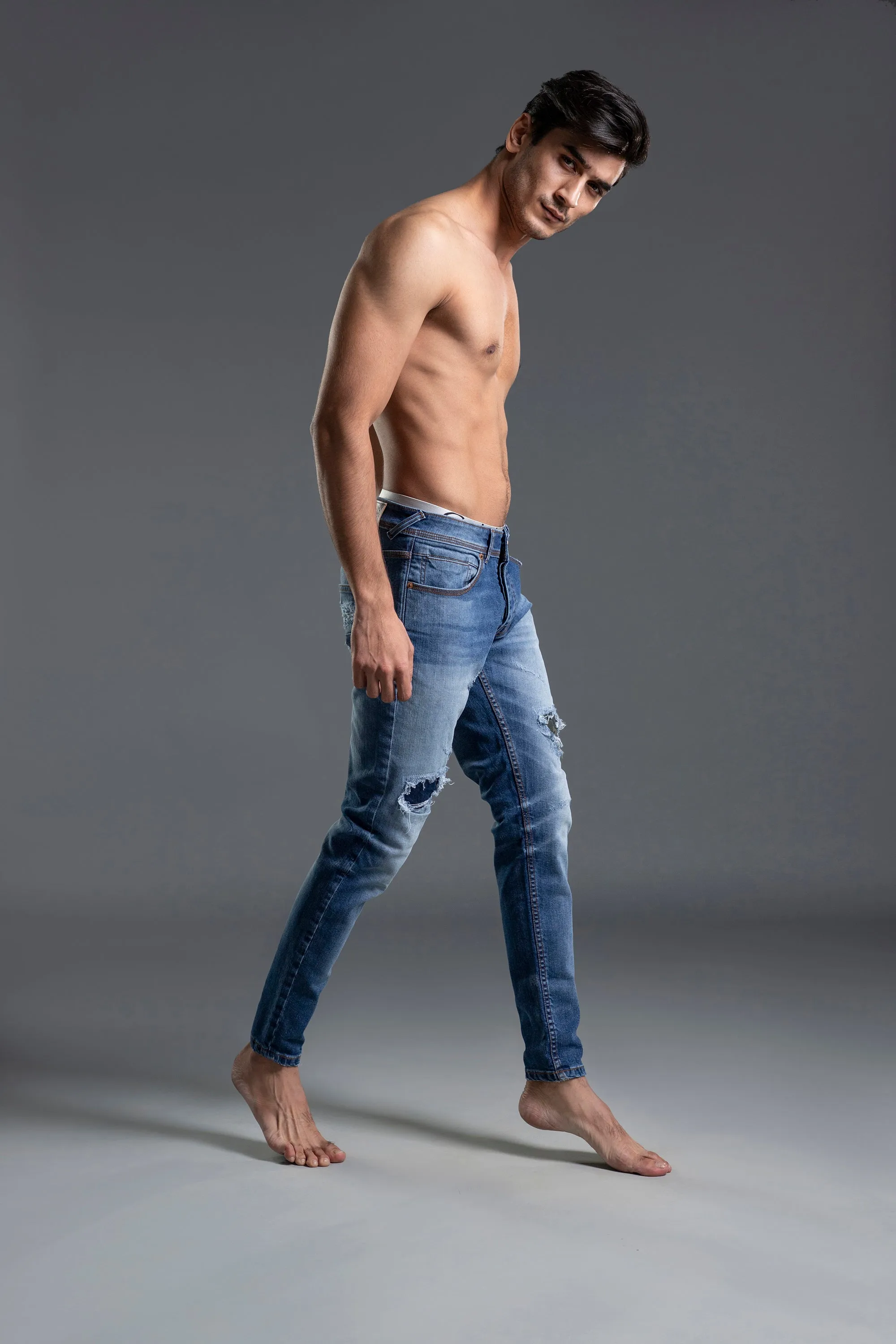 Ripped Mid Rise Skinny Denim Jeans (Light blue)