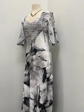 Women's Komarov | Photo Floral Flutter Sleeve Maxi Dress | Black White