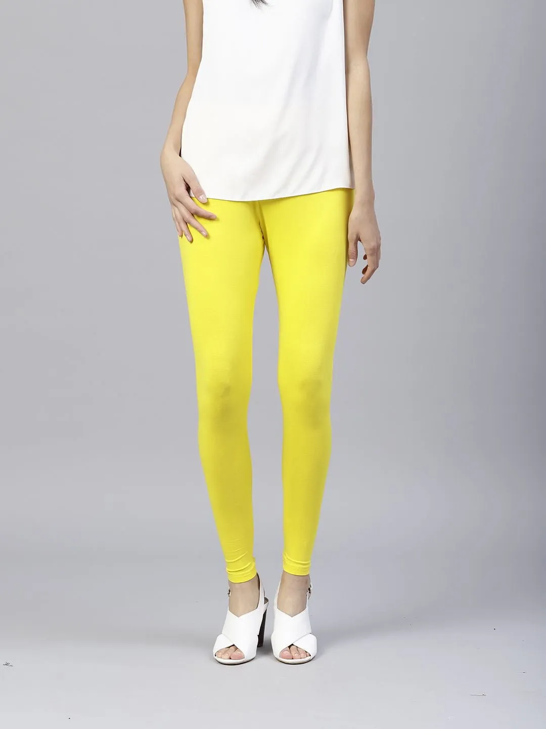 Yellow Solid Cotton Lycra Leggings